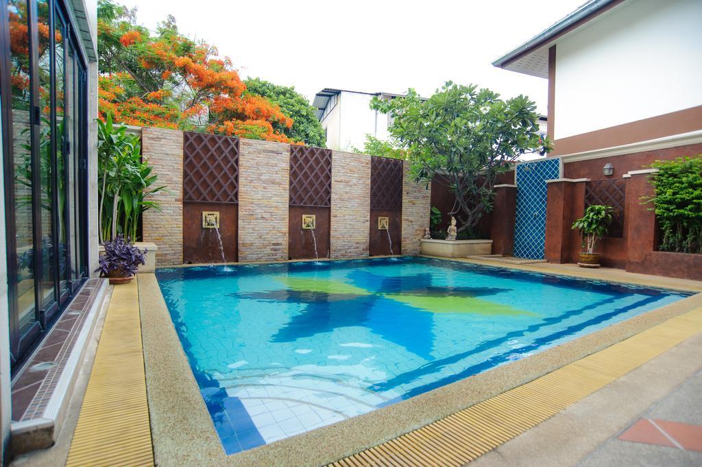 Diamond City Place Hotel Pattaya Exterior photo