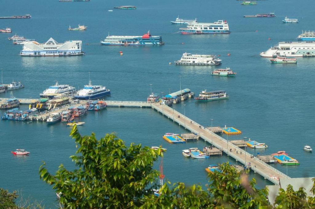 Diamond City Place Hotel Pattaya Exterior photo