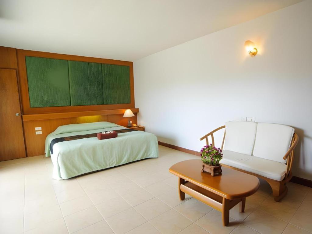 Diamond City Place Hotel Pattaya Exterior photo